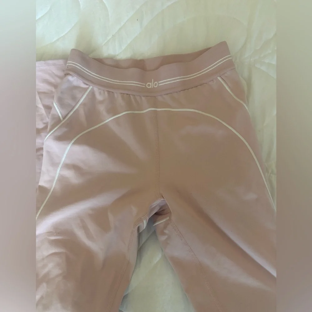 Alo Pink Leggings - Picture 1 of 3